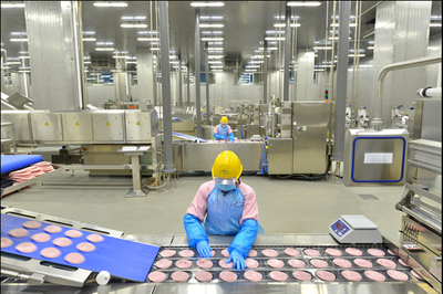 雙匯 應(yīng)時(shí)而動(dòng)打造有國(guó)際競(jìng)爭(zhēng)力的民族品牌